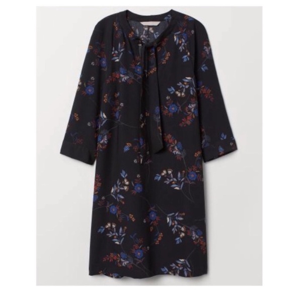 H&M Dresses & Skirts - H&M Black Blue Floral Shift Dress High Neck Tie‎ Bell Sleeves Size 8
